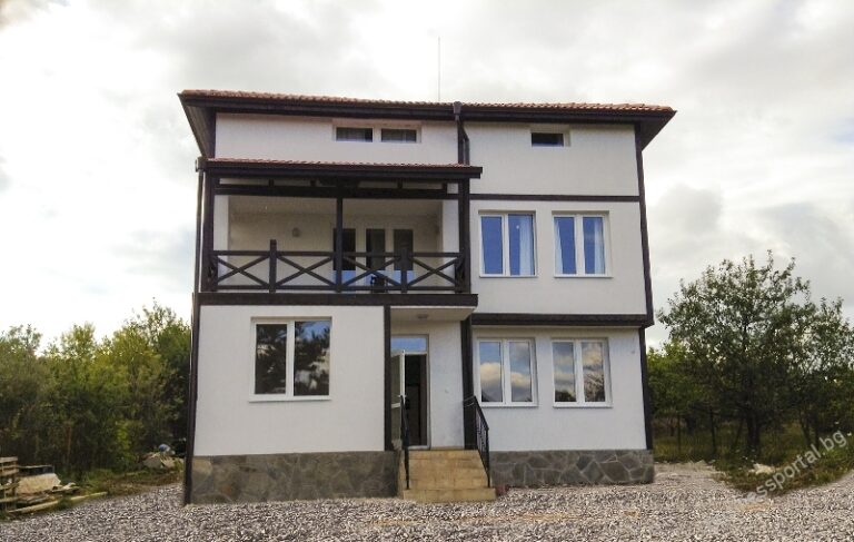 51a74a0195889a6b4743900319005f44 2 768x487